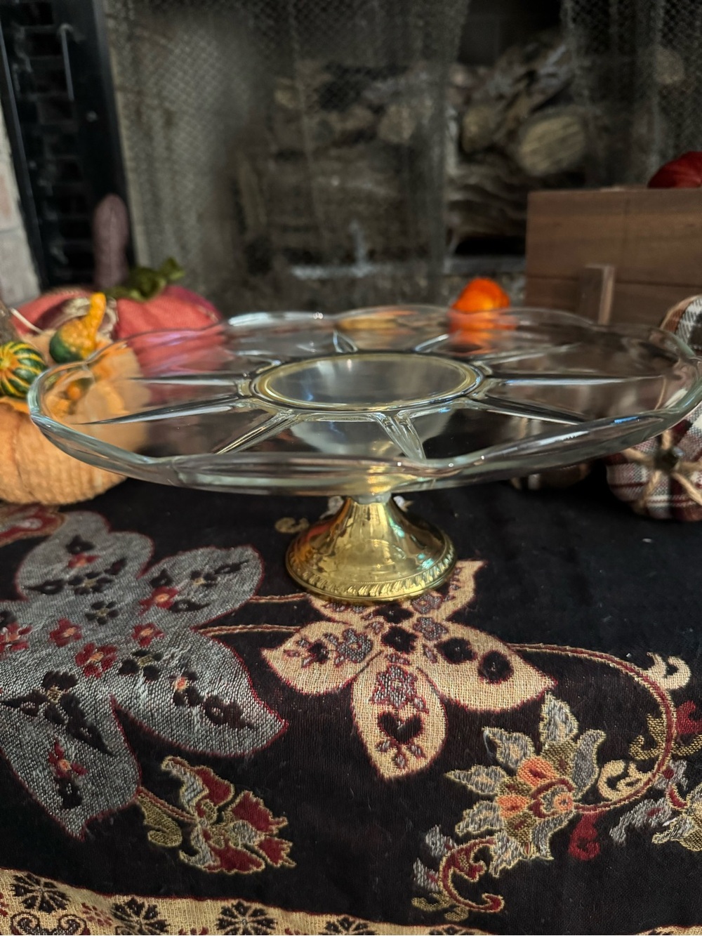 Vintage Duchin Hand Spun Jewelers Brass 1950s fancy glass pedestal cake stand